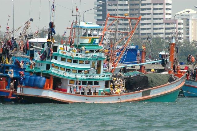 BARCO PESQUERO  IMAGENES FOTOS